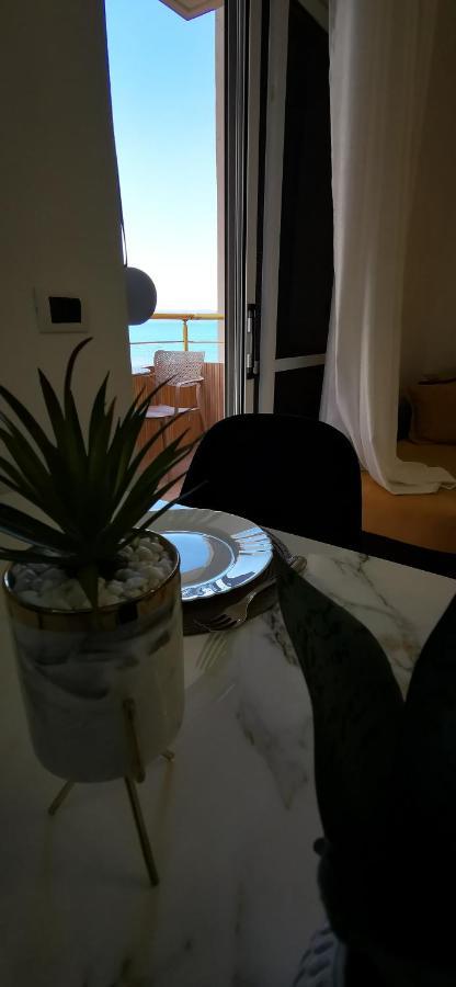 Lungomare Luxury Sea View Apartaments Vlorë 외부 사진