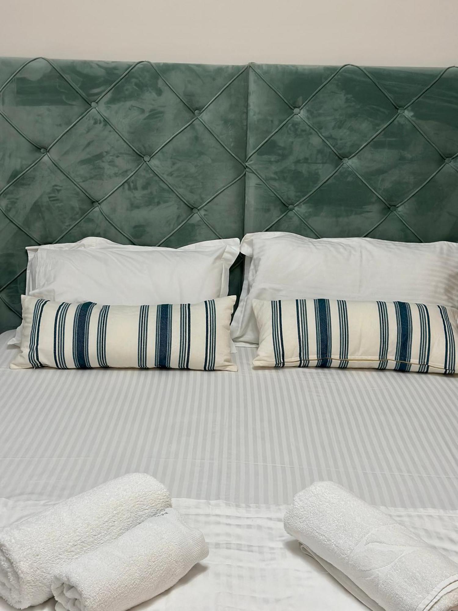 Lungomare Luxury Sea View Apartaments Vlorë 외부 사진
