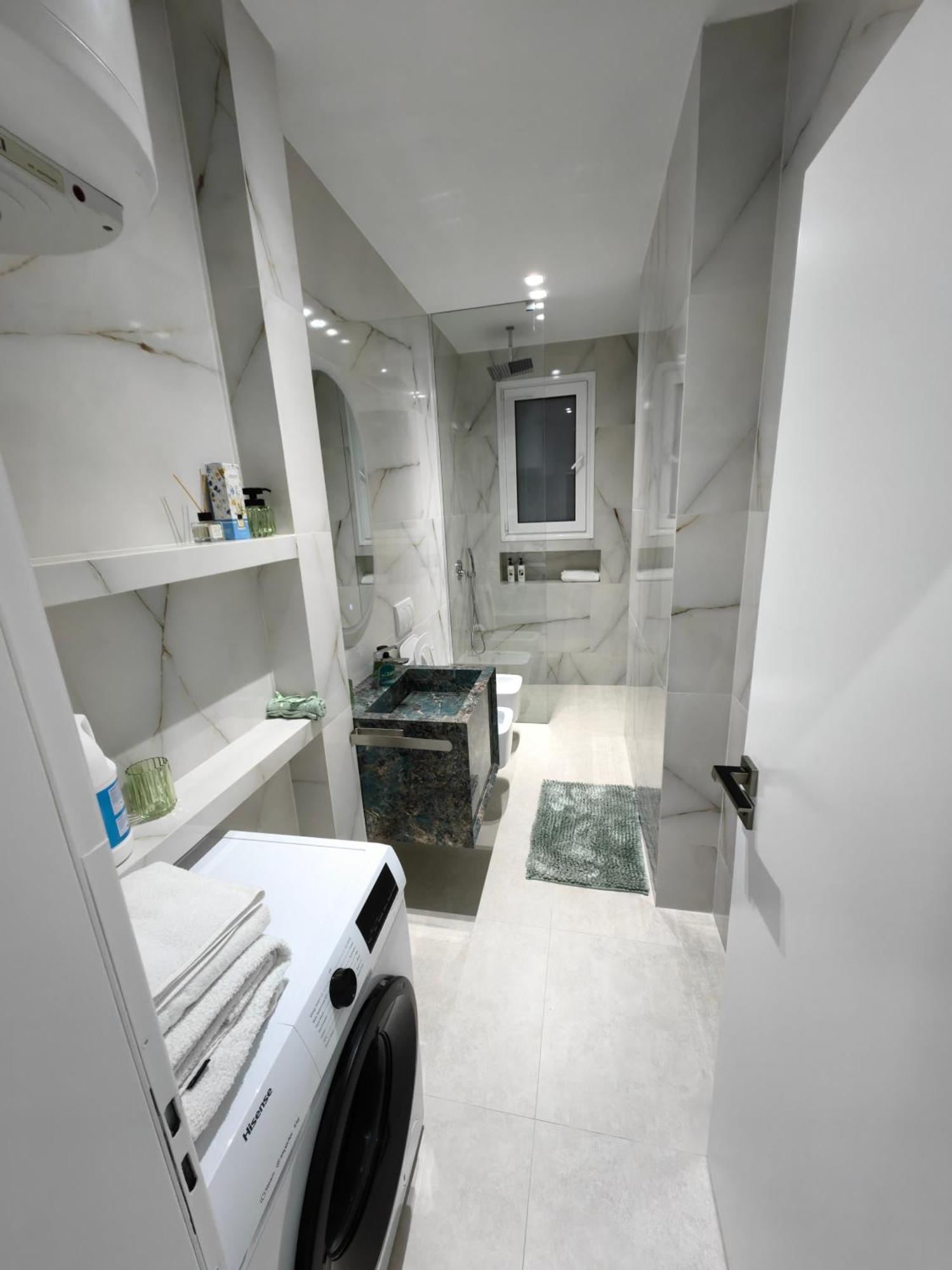 Lungomare Luxury Sea View Apartaments Vlorë 객실 사진