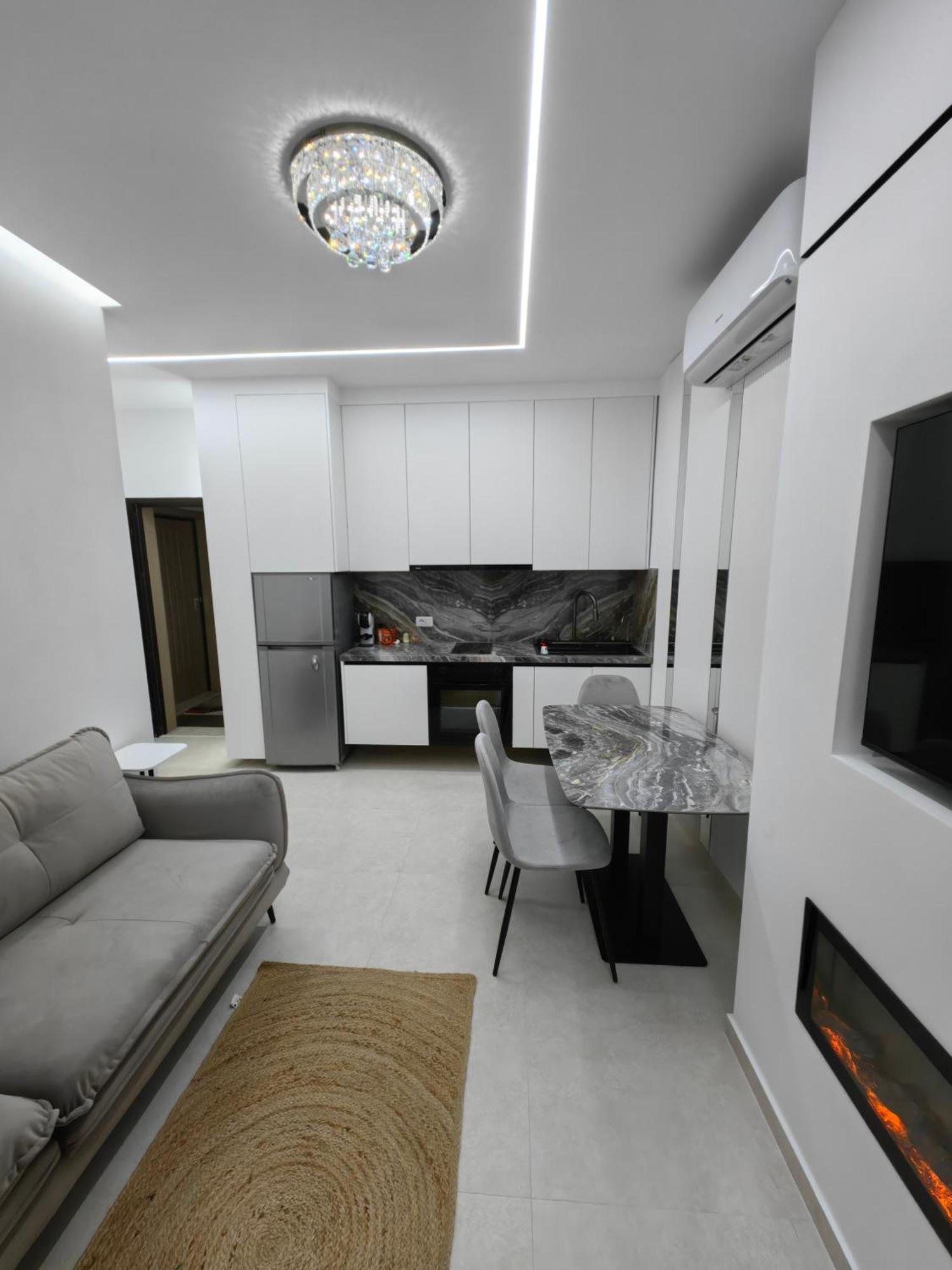 Lungomare Luxury Sea View Apartaments Vlorë 객실 사진